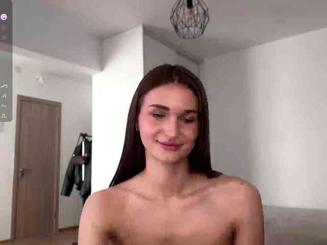 LauraMondella webcam