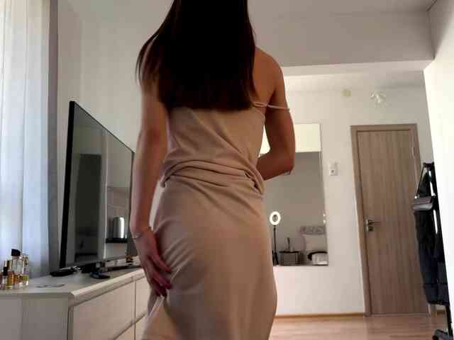 Model: LauraMondella