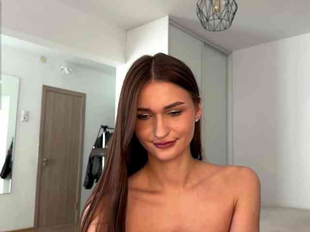 LauraMondella webcam