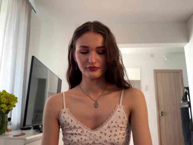 LauraMondella webcam