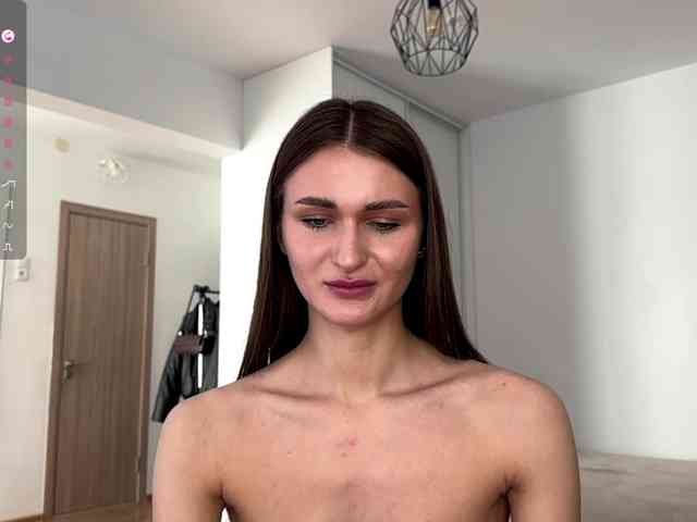 LauraMondella Live Webcam on BongaCams