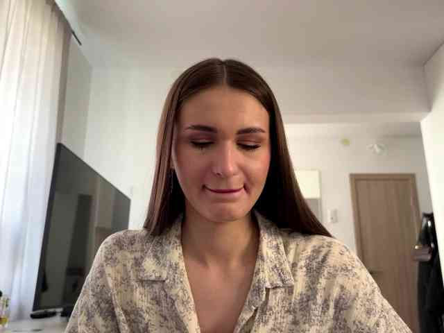 LauraMondella webcam