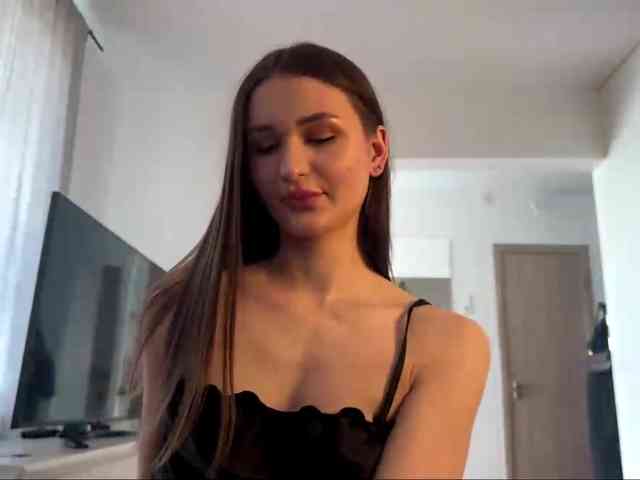LauraMondella webcam