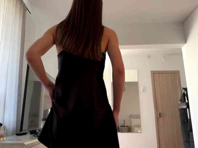 LauraMondella webcam
