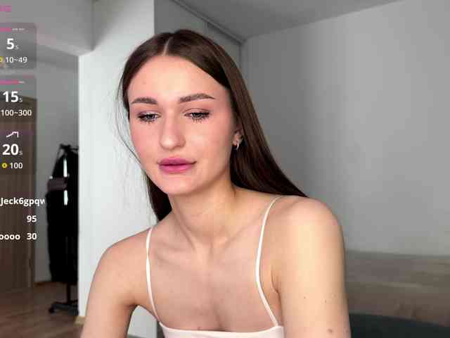 LauraMondella Live Webcam on BongaCams