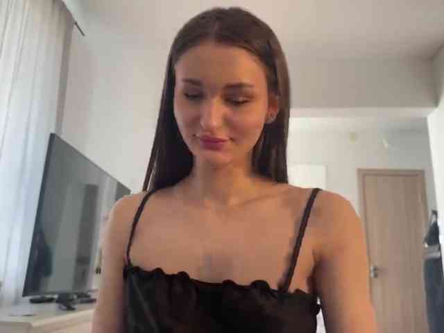 LauraMondella webcam