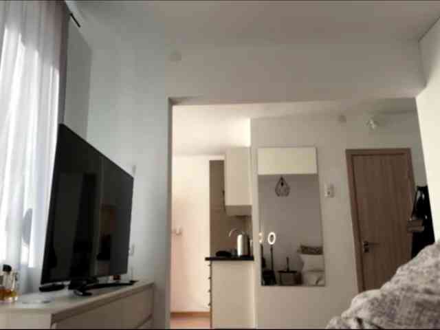 LauraMondella webcam