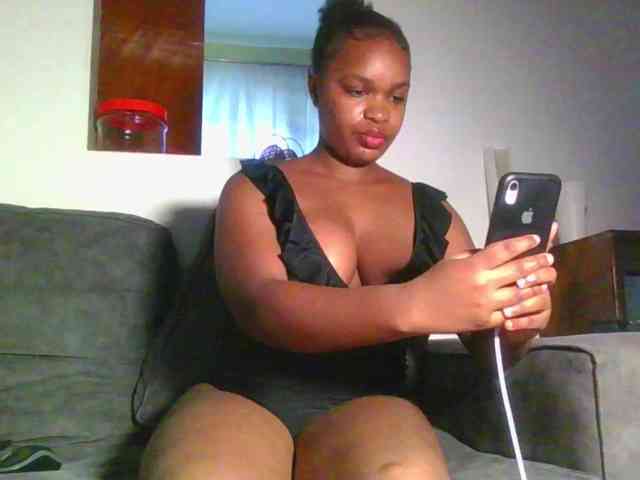FloraMami webcam