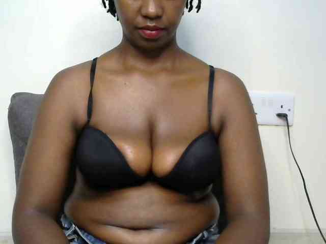 SweetHeidi webcam