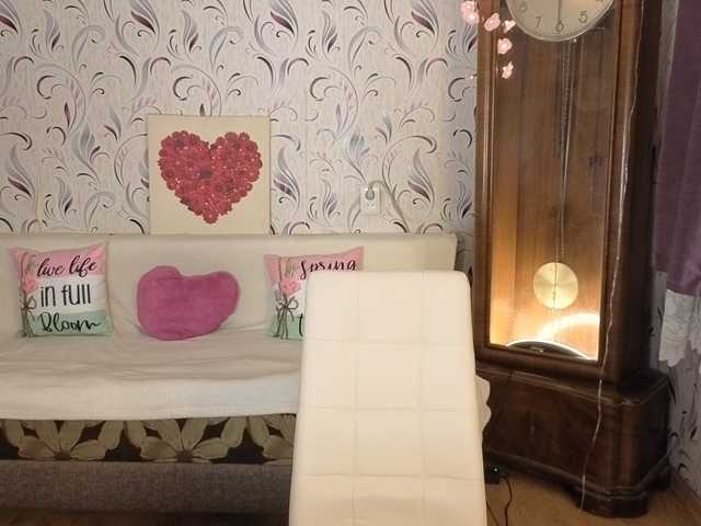 AvaQueen live webcam show