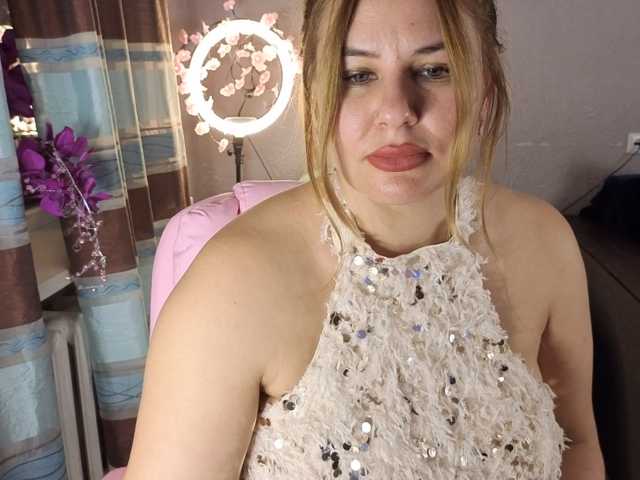 AvaQueen
