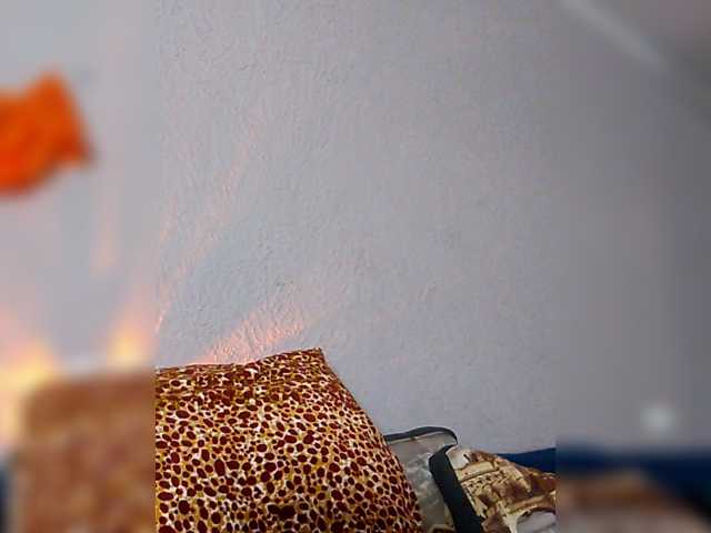 AvaQueen live cam on BongaCams