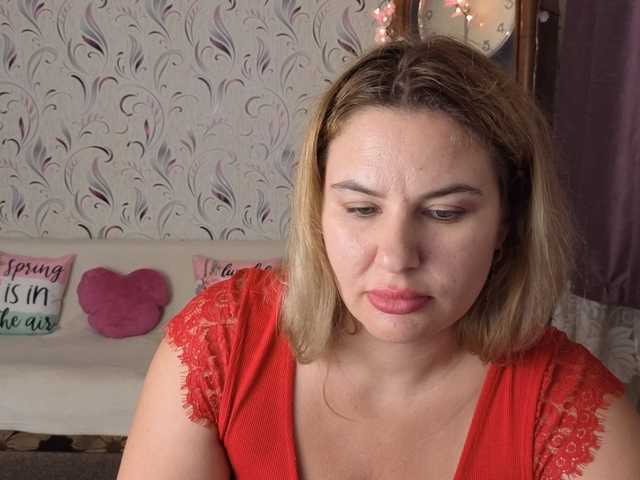 AvaQueen live cam on BongaCams