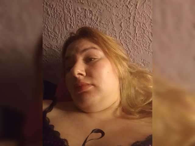 AvaQueen live cam on BongaCams