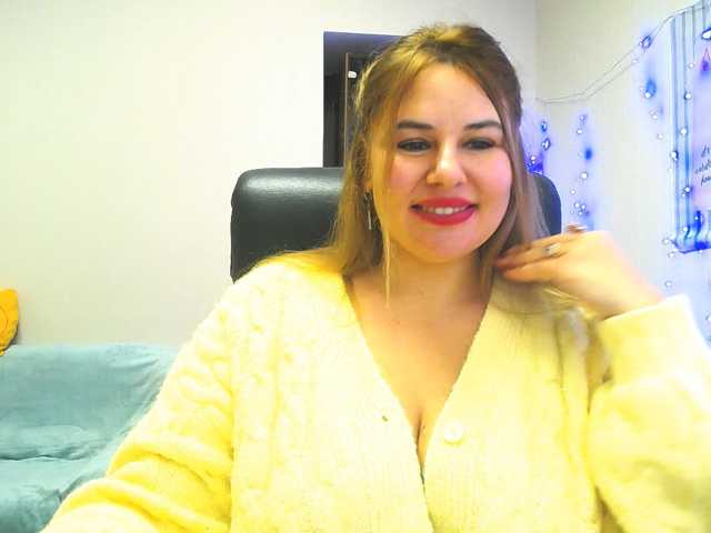 AvaQueen live cam on BongaCams