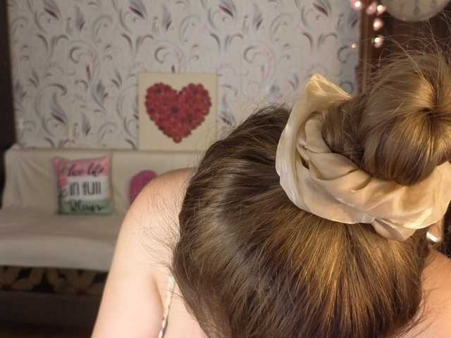 AvaQueen live webcam show