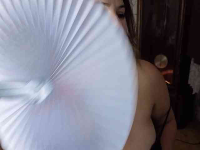 AvaQueen webcam