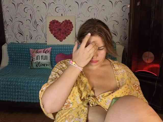 AvaQueen webcam