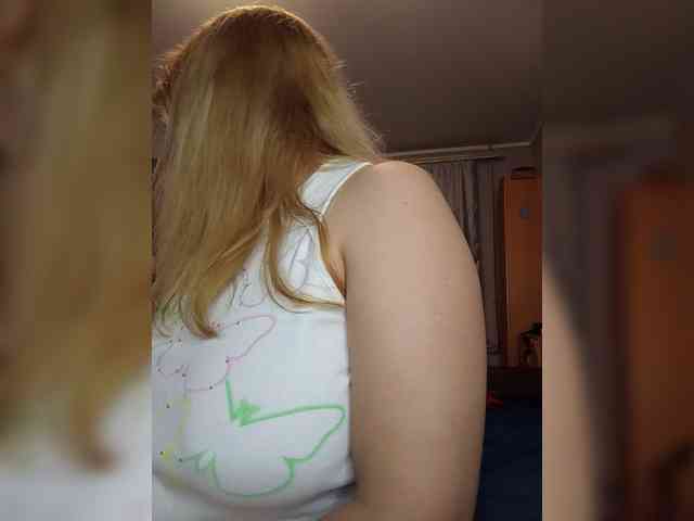 AvaQueen webcam