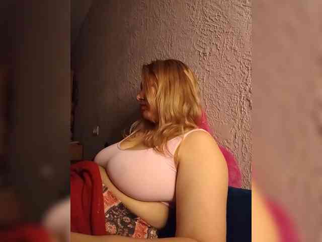 AvaQueen webcam