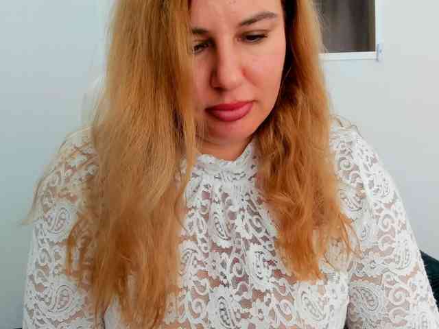 AvaQueen webcam
