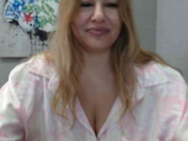 AvaQueen webcam
