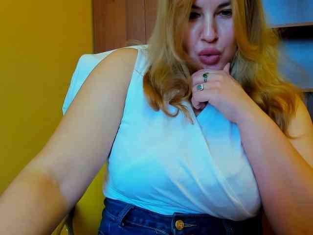 AvaQueen