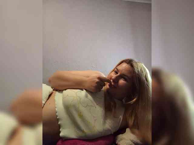 AvaQueen webcam