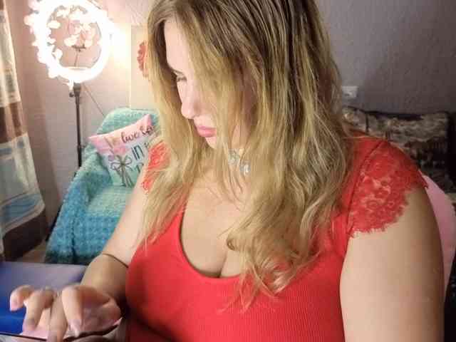 AvaQueen