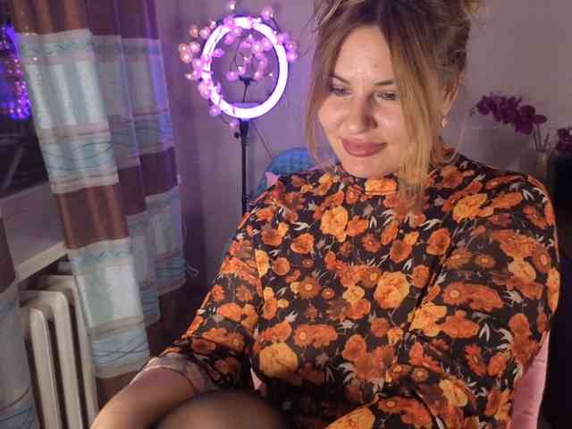 AvaQueen webcam