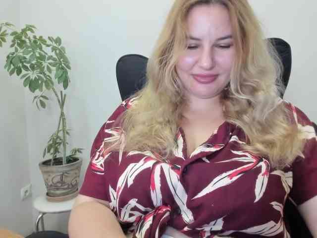 AvaQueen webcam