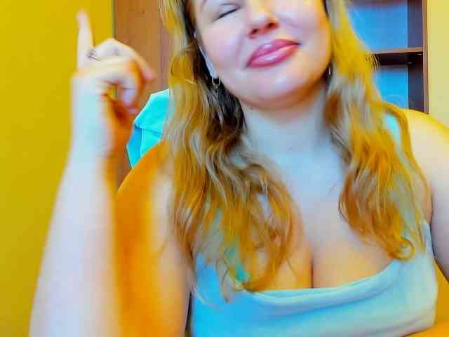AvaQueen webcam