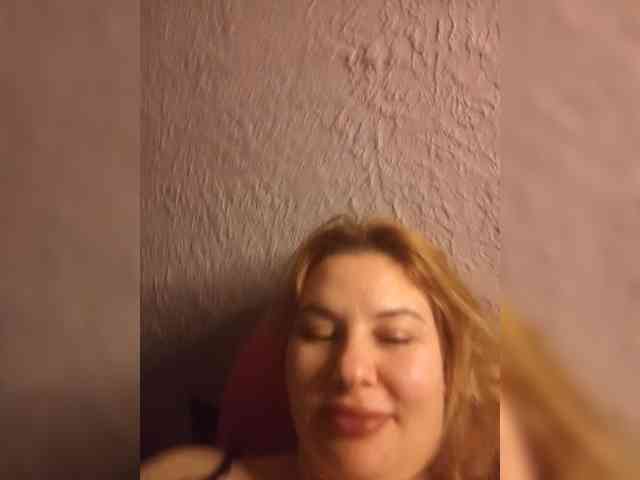 AvaQueen webcam