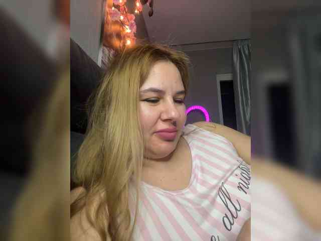 AvaQueen webcam