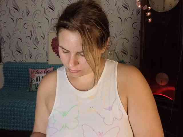 AvaQueen webcam