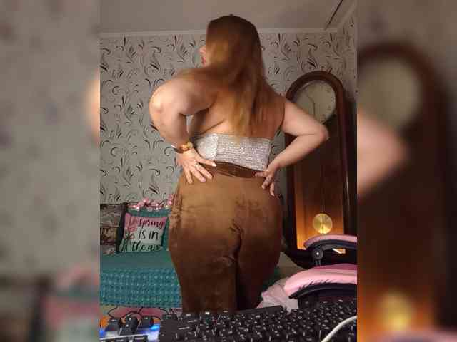 AvaQueen webcam