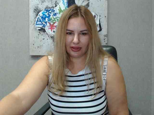 AvaQueen