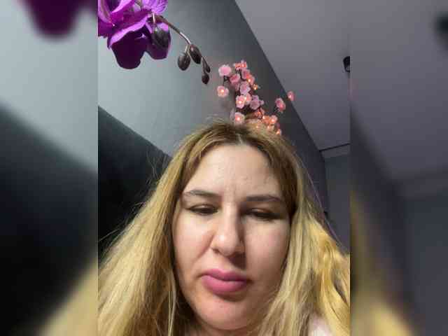AvaQueen