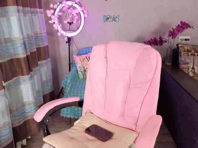AvaQueen webcam