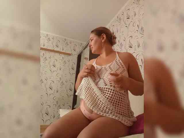 AvaQueen webcam