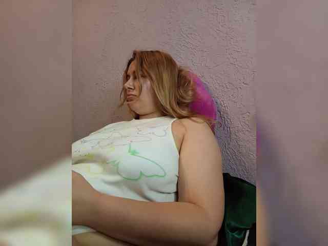 AvaQueen webcam