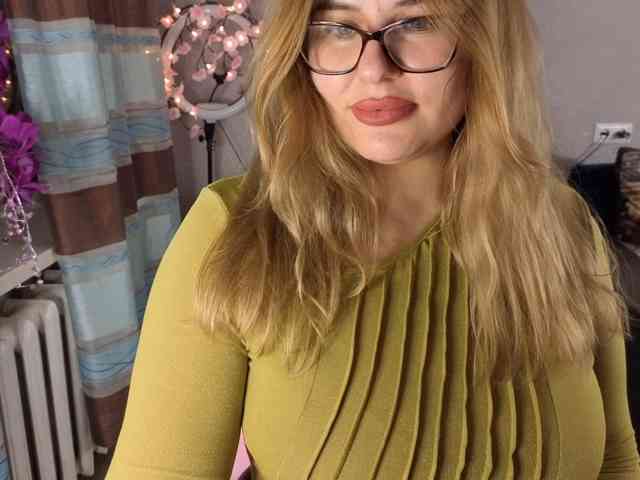 AvaQueen webcam