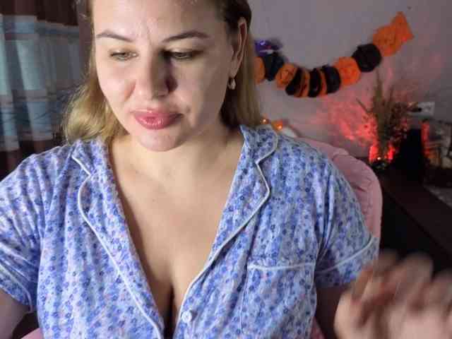 AvaQueen Live Webcam on BongaCams