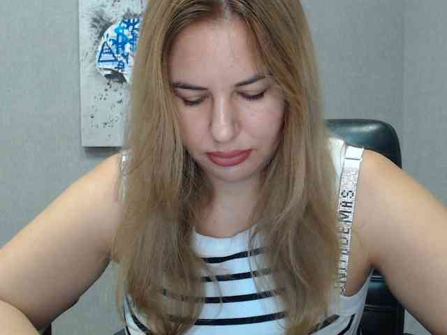 AvaQueen webcam