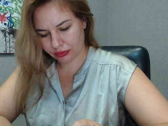 AvaQueen webcam