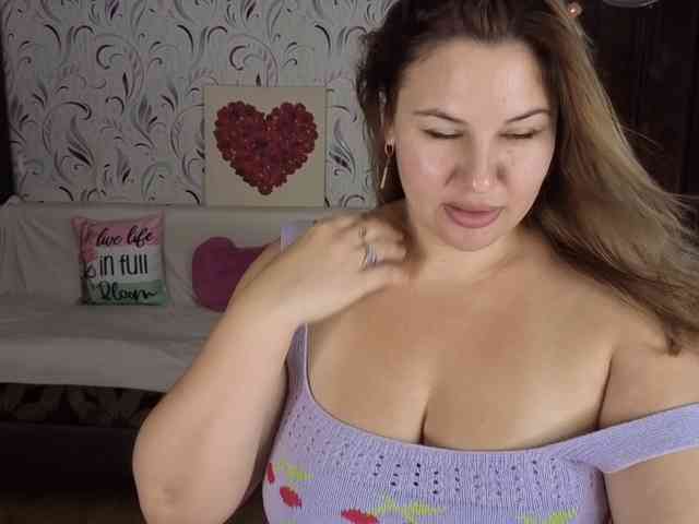 AvaQueen webcam