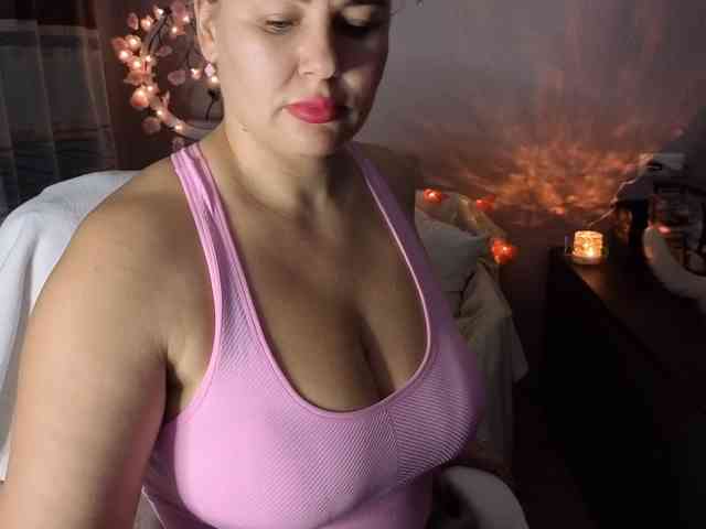 AvaQueen webcam