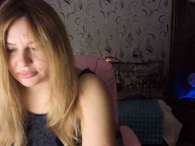 AvaQueen webcam