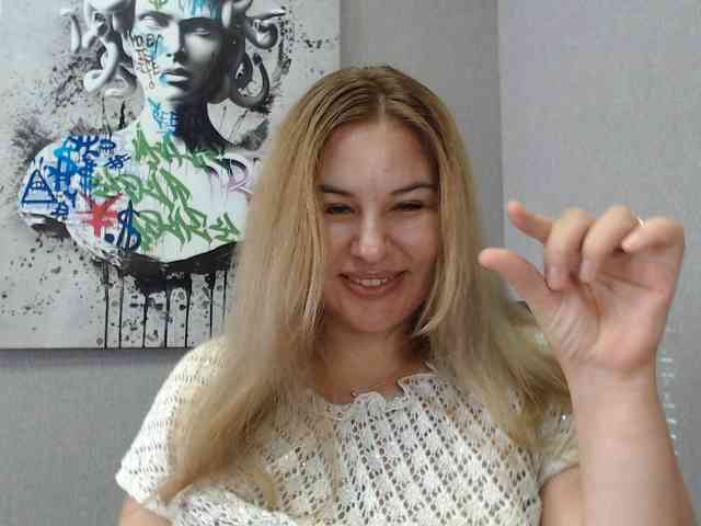 AvaQueen webcam