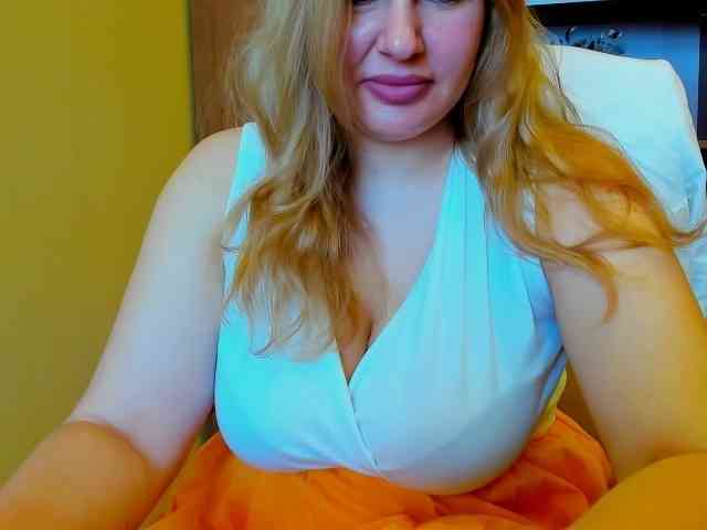 AvaQueen webcam